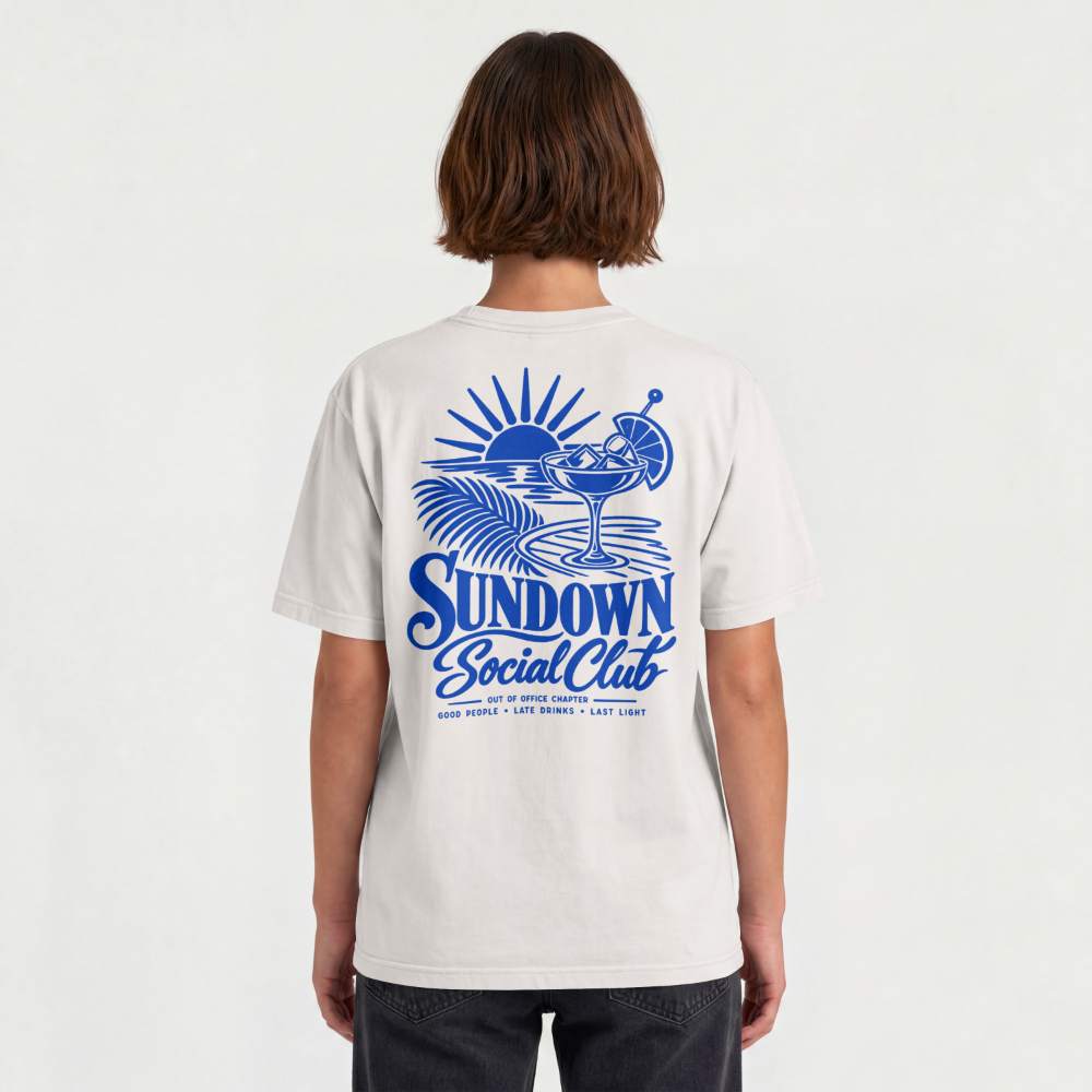 Sundown Oversized Shirt – Modelansicht Rückseite – Natural Raw