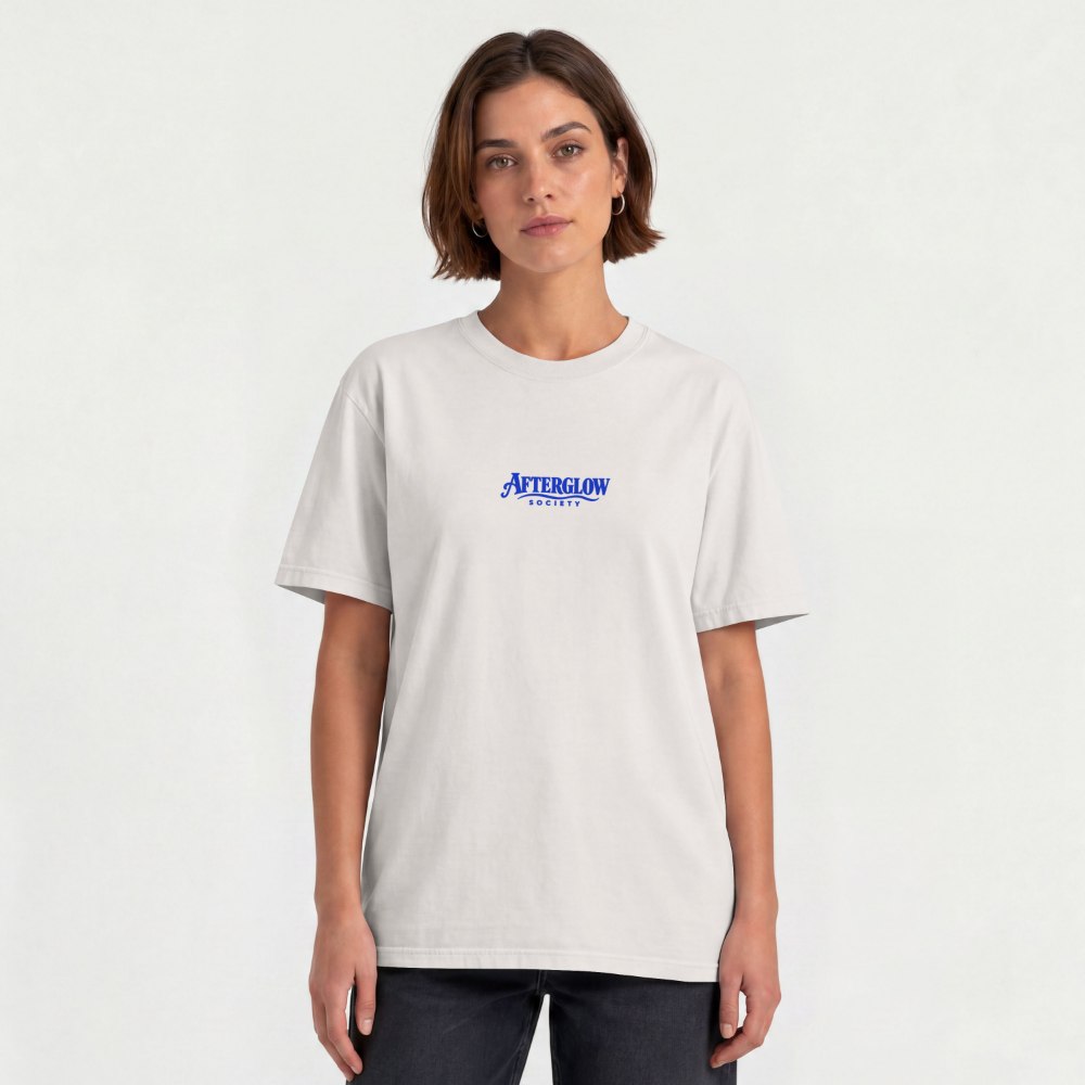 Afterglow Oversized Shirt – Modelansicht Vorderseite – Natural Raw